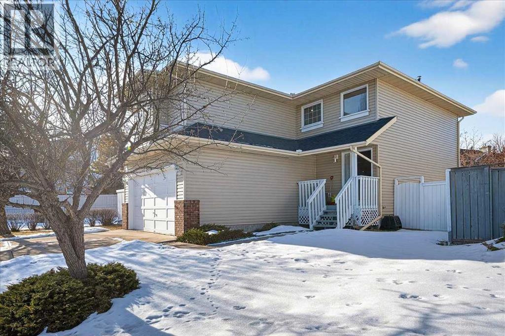 Single Family House for Sale in  Shawinigan Way SW Shawnessy Calgary 