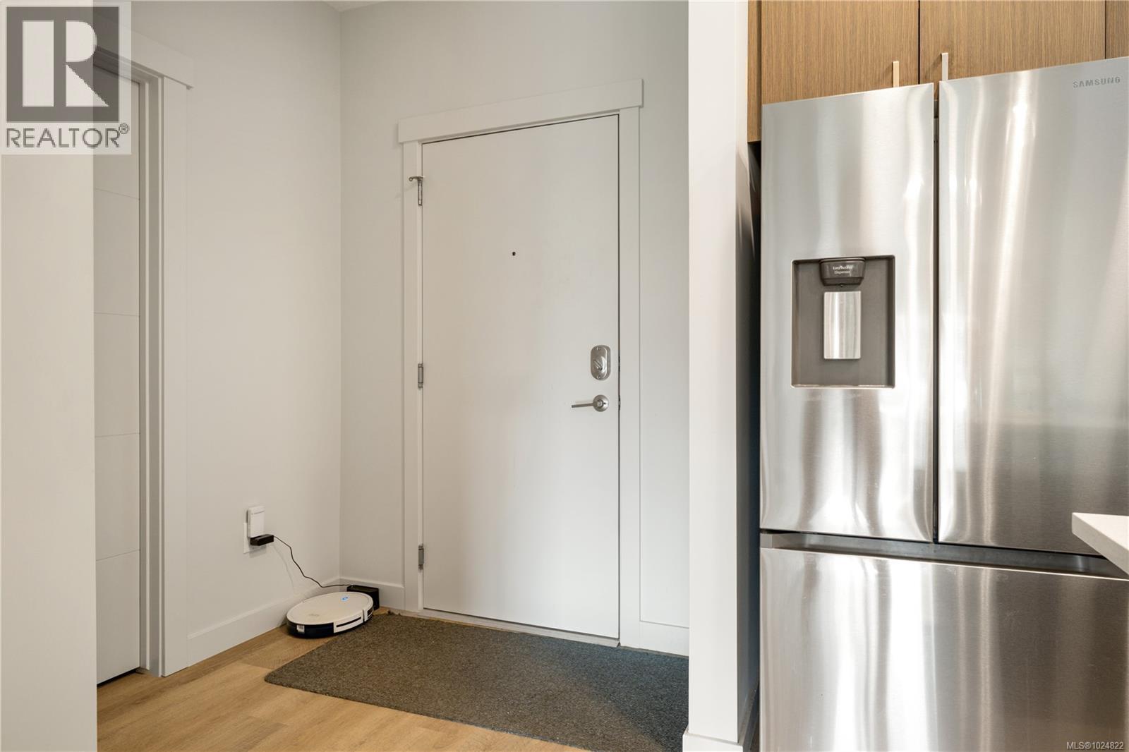 212 140 Jensen Ave W, Parksville