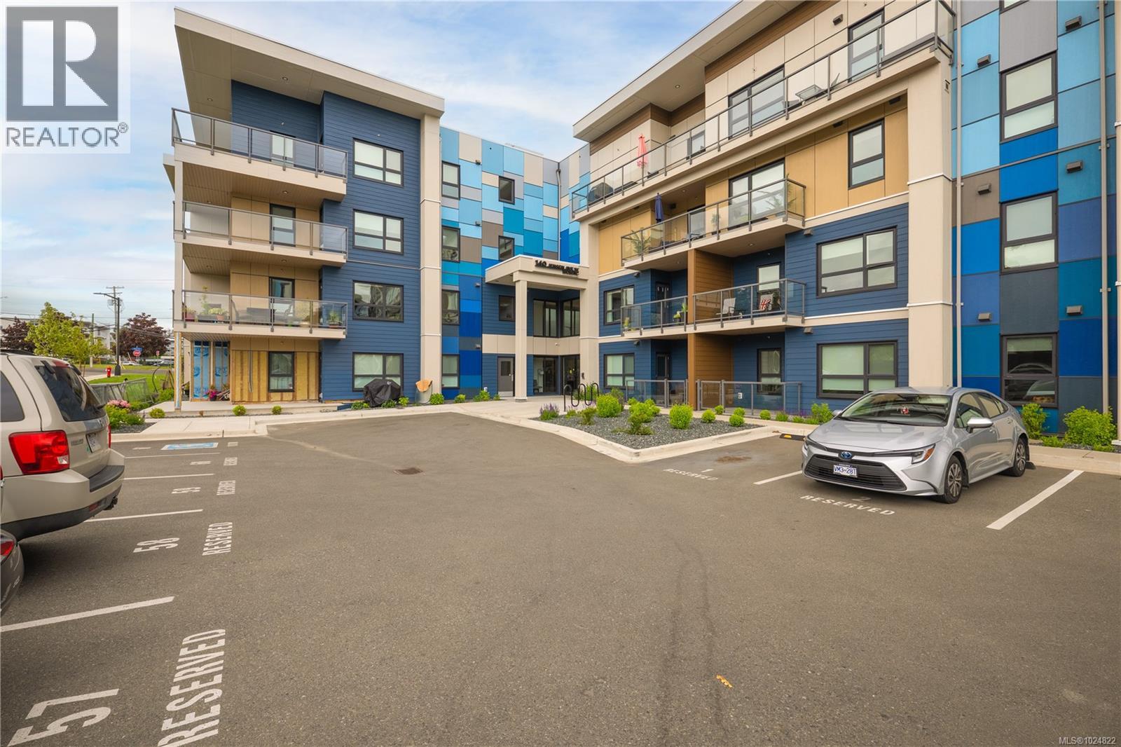 212 140 Jensen Ave W, Parksville