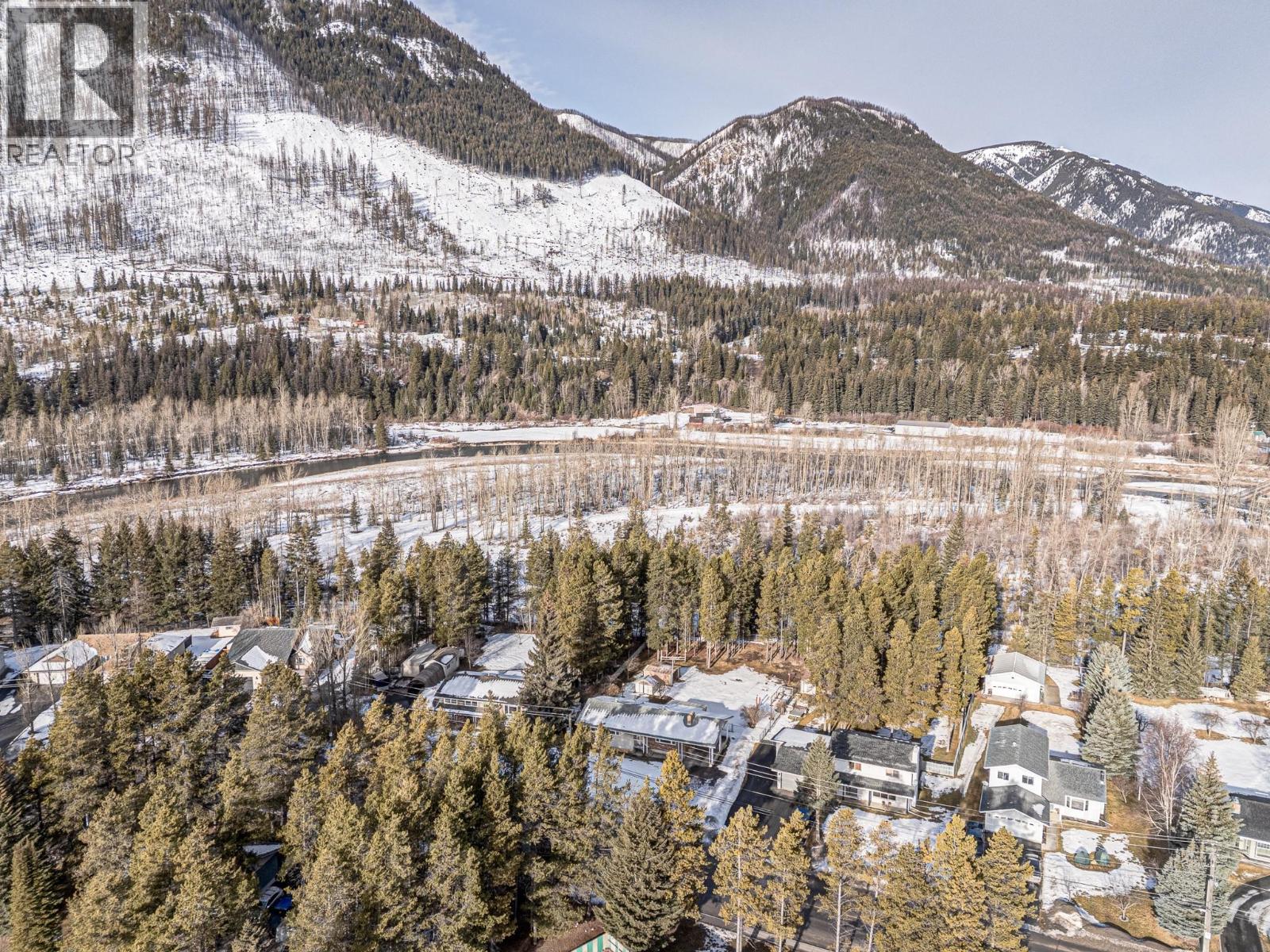 261 Pine Avenue, Sparwood