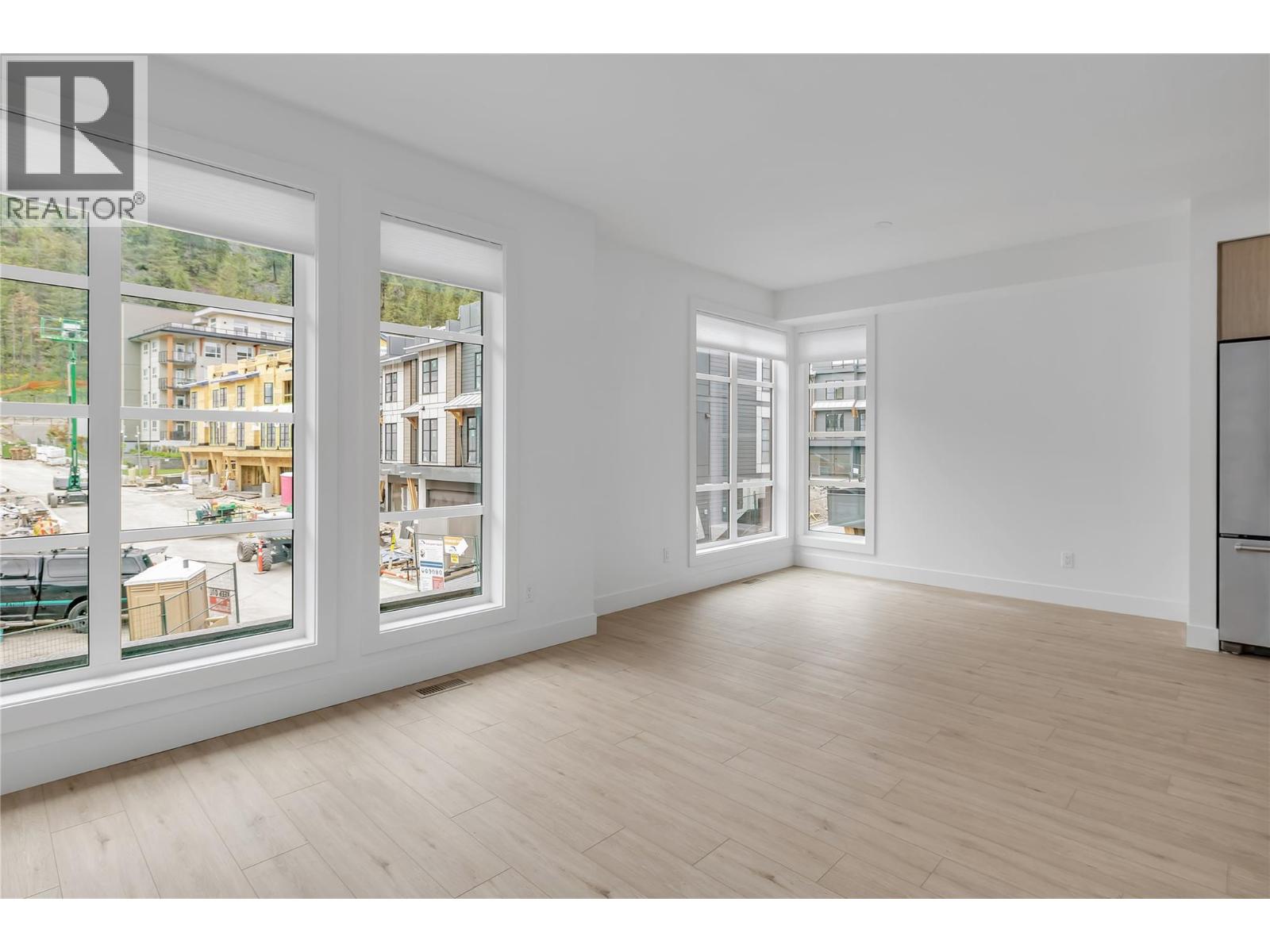 112 1455 Cara Glen Court, Kelowna