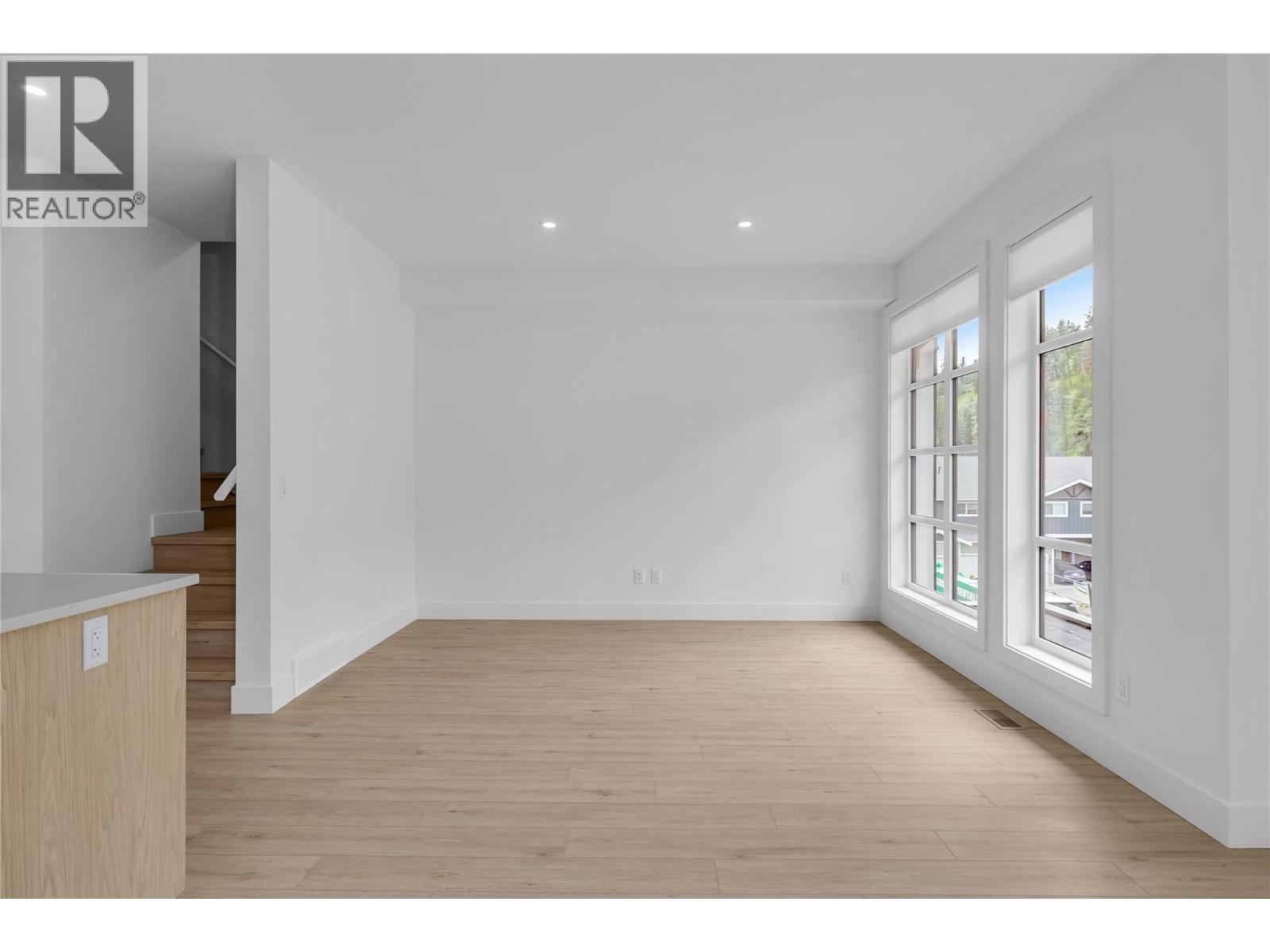 112 1455 Cara Glen Court, Kelowna