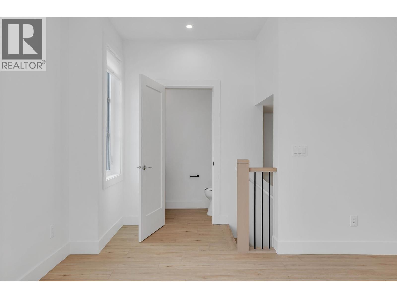 112 1455 Cara Glen Court, Kelowna