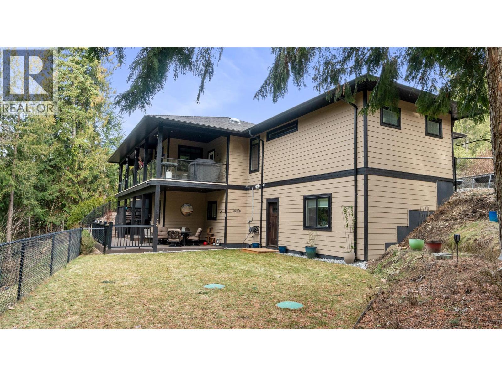 2762 Glenview Road - 7