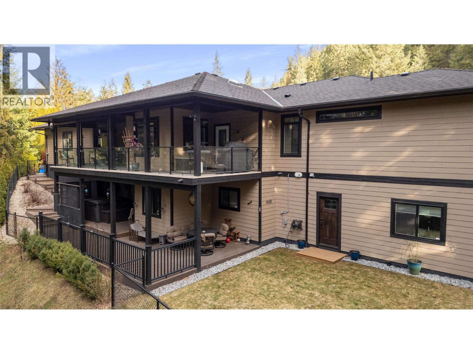 2762 Glenview Road - 12