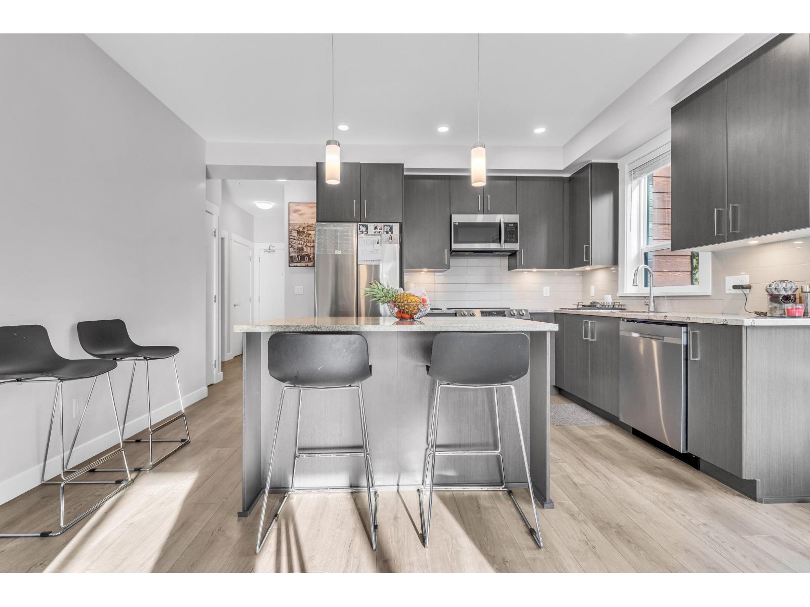 223 32690 14 AVENUE, Mission