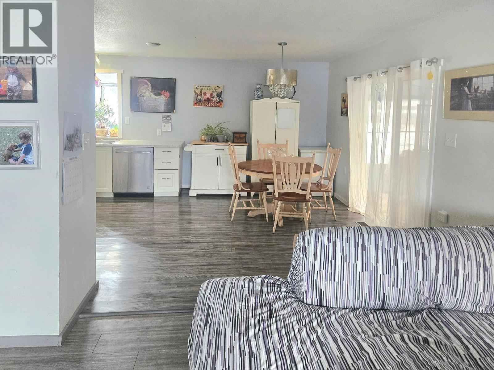 6210 ROBIN ROAD, Horse Lake