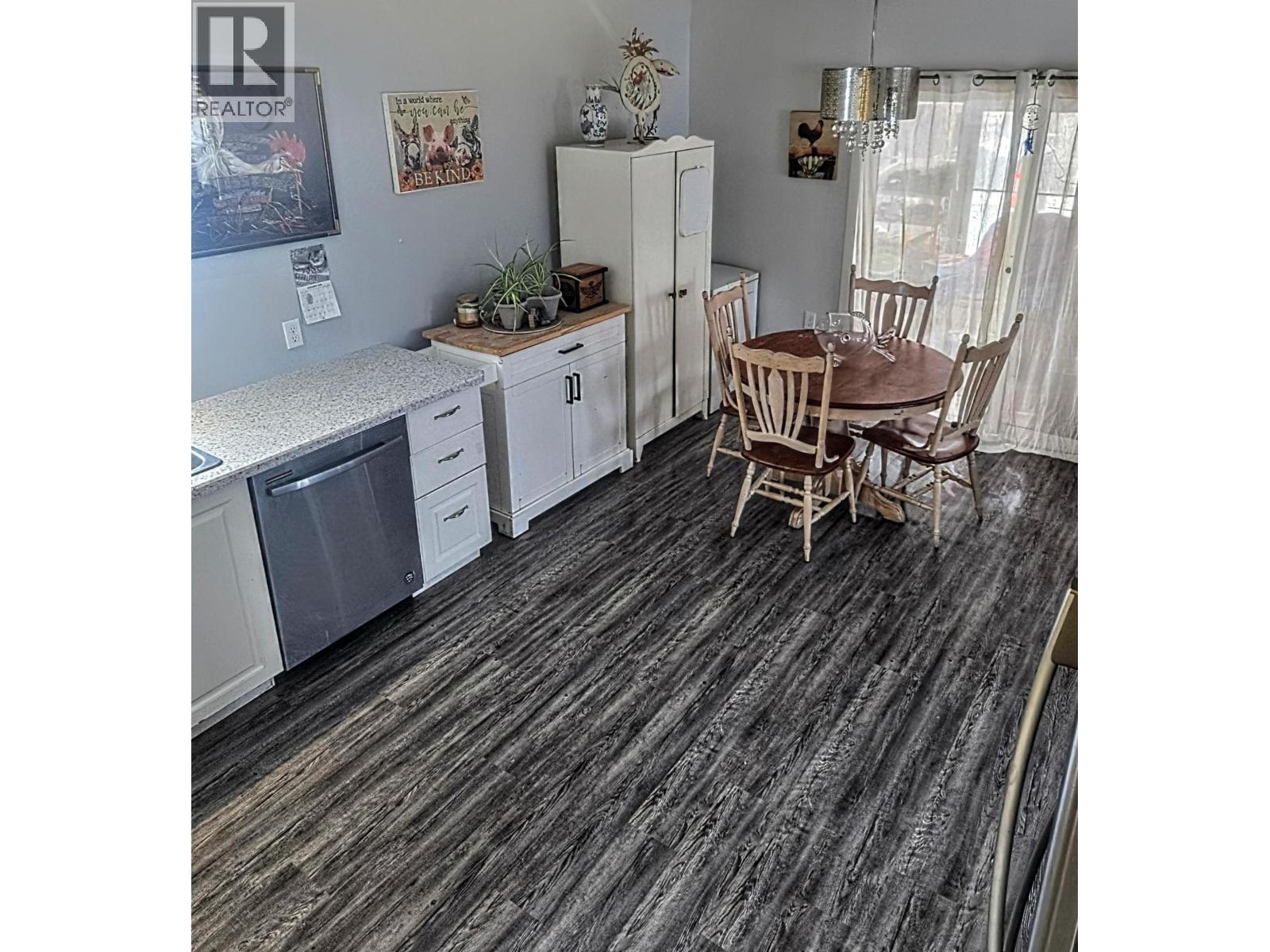 6210 ROBIN ROAD, Horse Lake