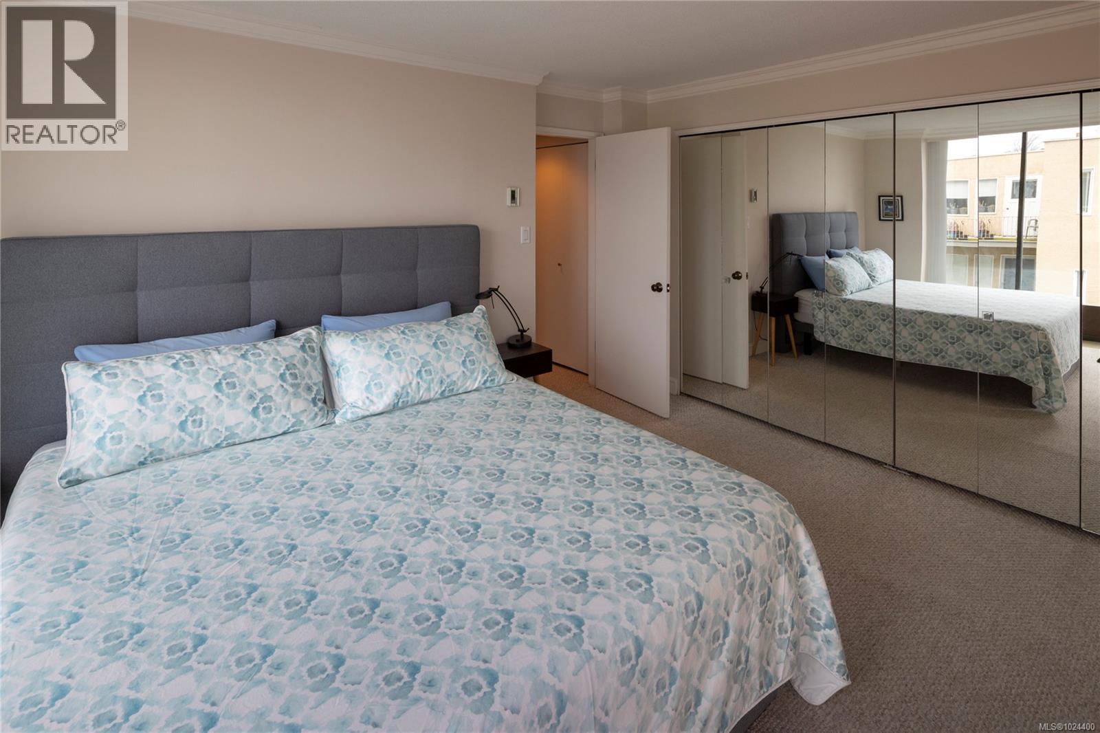 304 2605 Windsor Road, Oak Bay