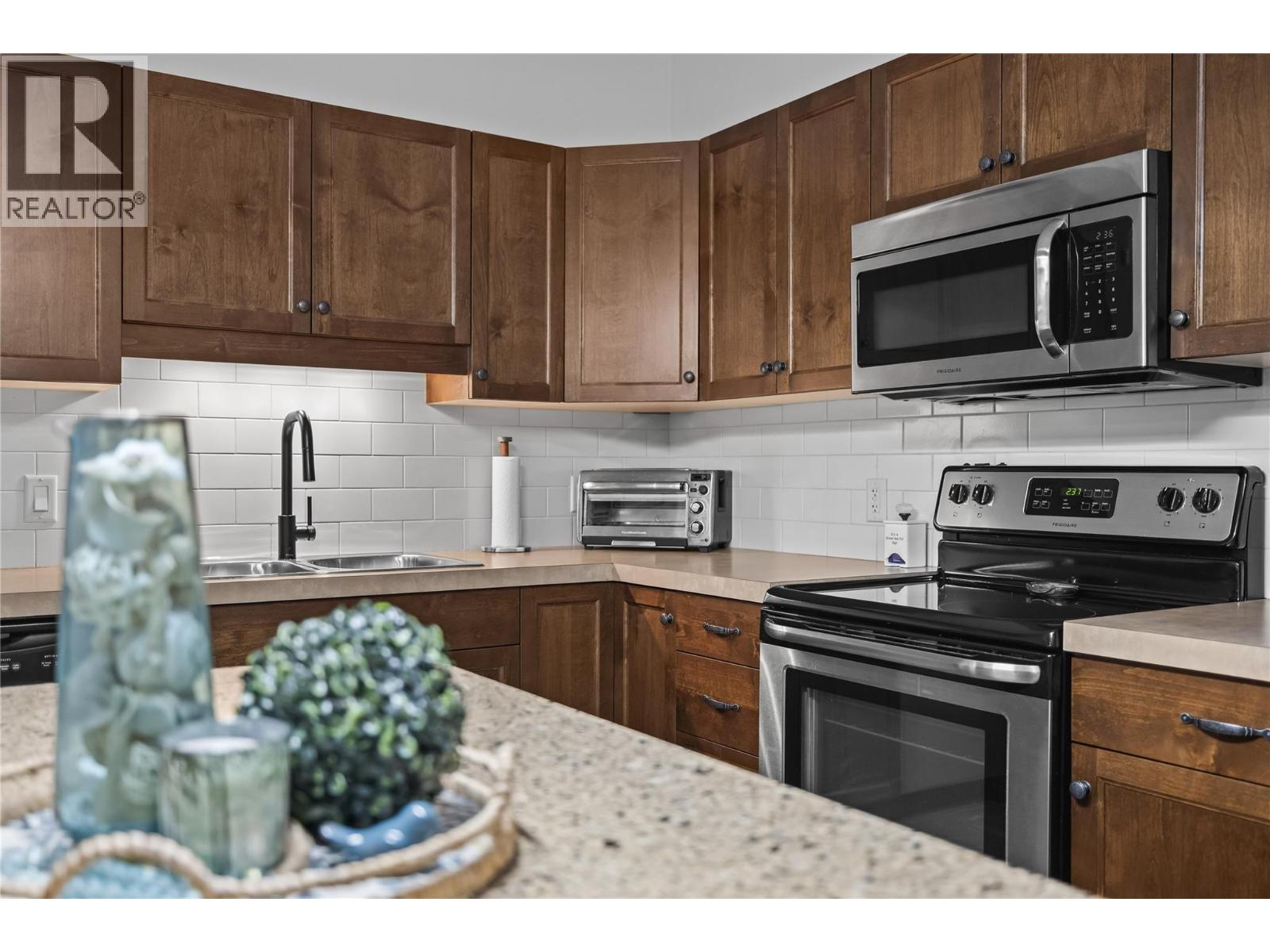 #601 3350 Woodsdale Road - 10