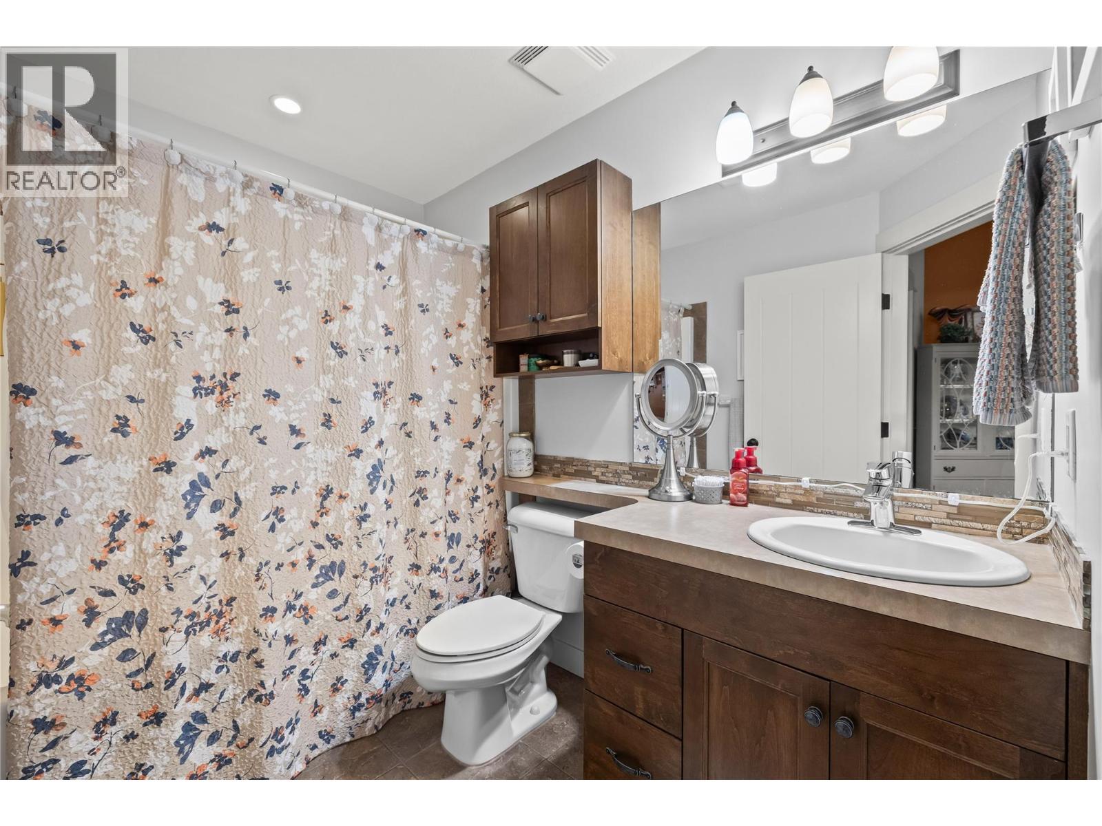 3350 Woodsdale Road Unit# 601, Lake Country