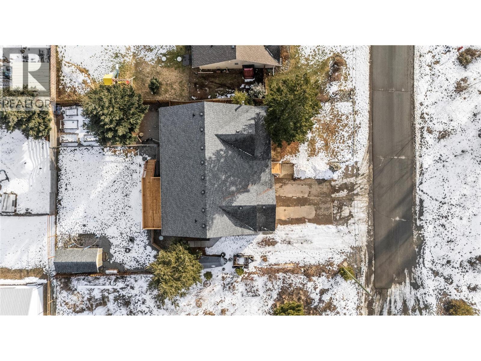 588 MCLEAN ROAD - 41