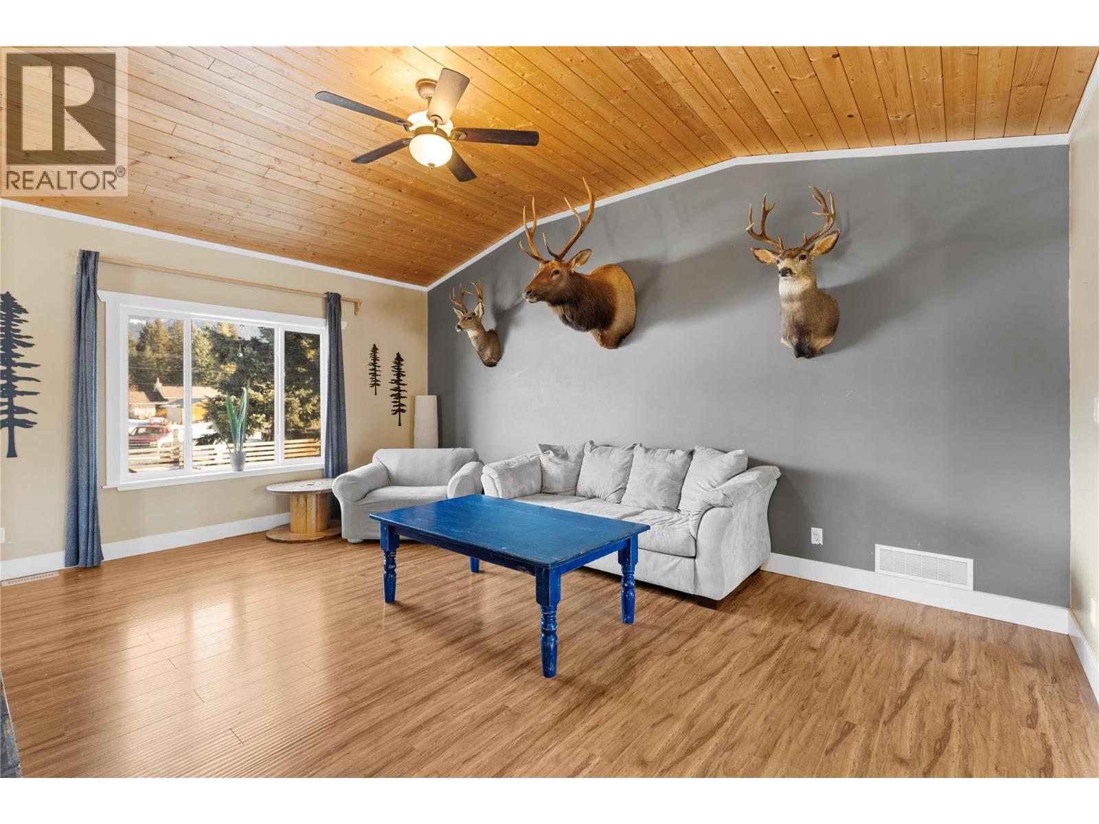 588 MCLEAN ROAD - 15