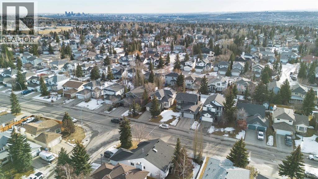 Single Family House for Sale in  Hawkstone Drive NW Hawkwood Calgary 