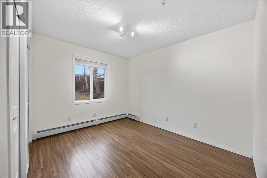 Single Family House for Sale in   Eversyde Avenue SW Evergreen Calgary 