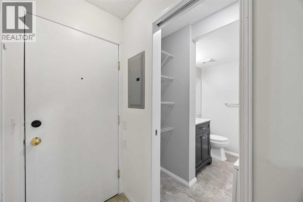 Single Family House for Sale in   Eversyde Avenue SW Evergreen Calgary 