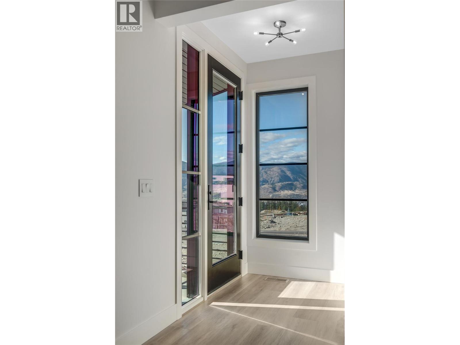 102 1100 Antler Drive, Penticton