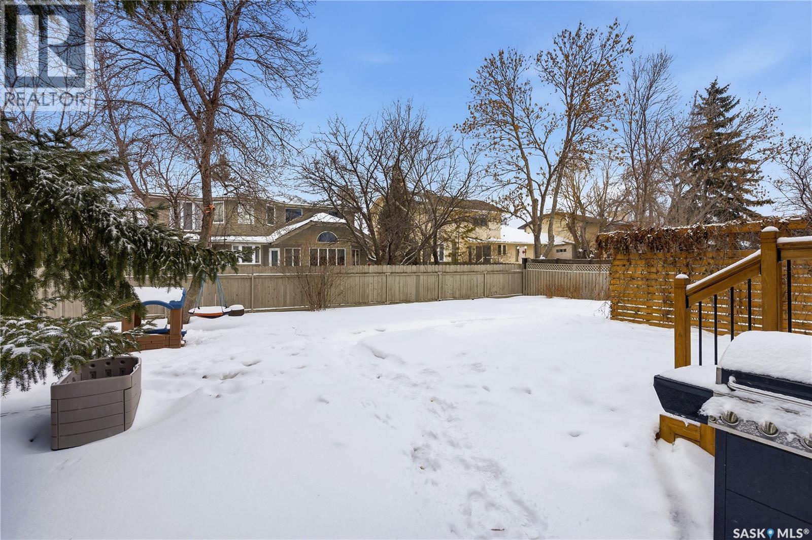 Single Family House 2 Level for Sale in  Rogers ROAD Regina 