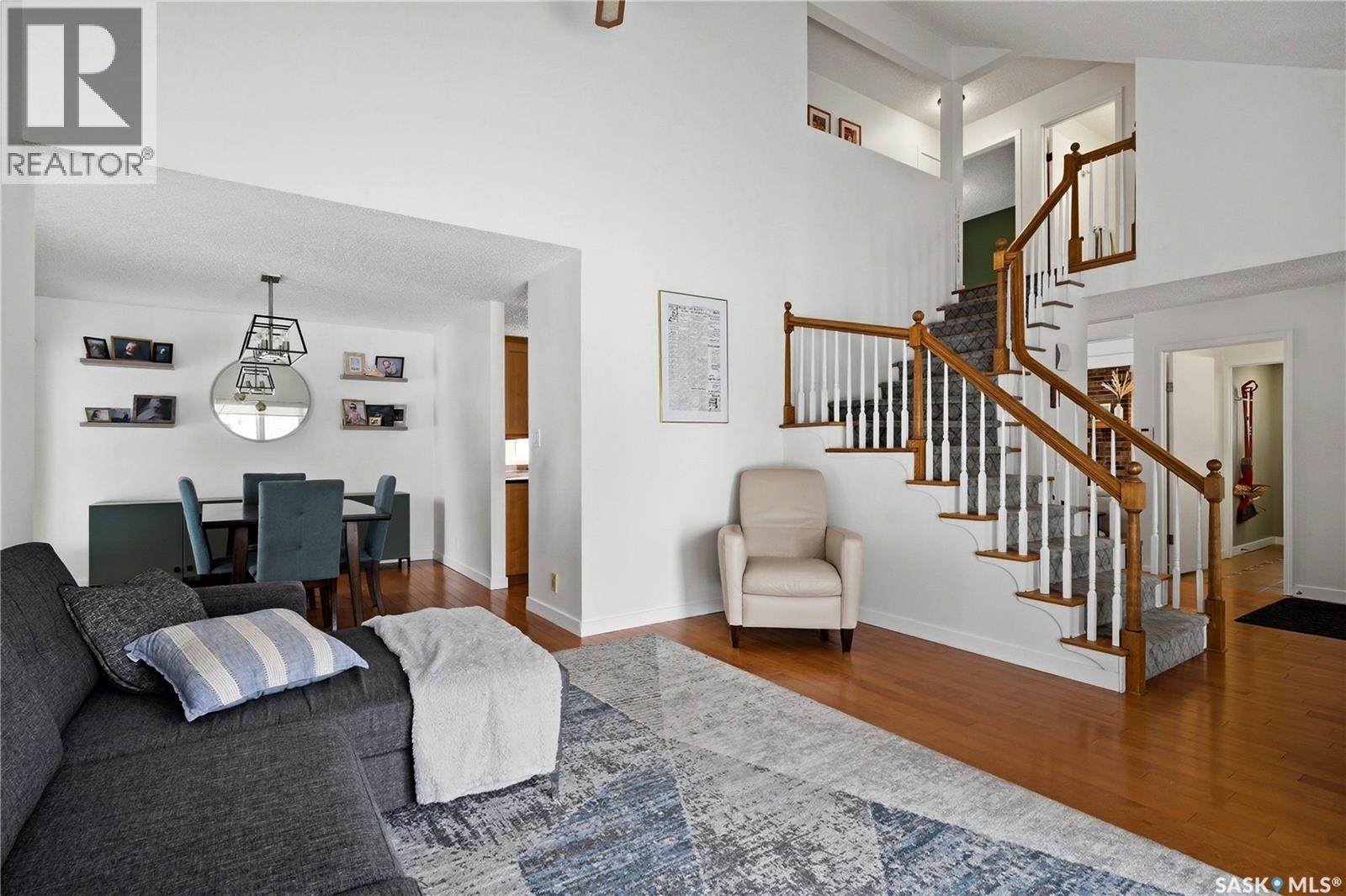 Single Family House 2 Level for Sale in  Rogers ROAD Regina 