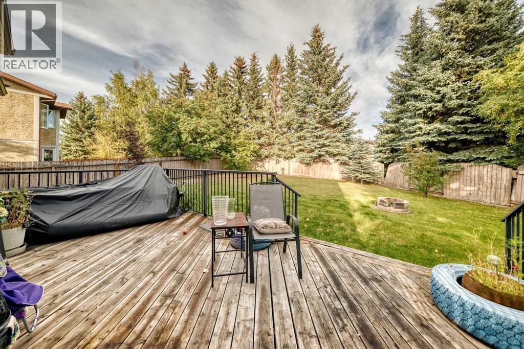 Single Family House for Sale in  Woodbine Boulevard SW Woodbine Calgary 