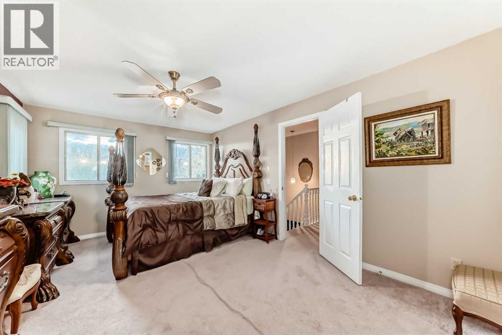 Single Family House for Sale in  Woodbine Boulevard SW Woodbine Calgary 