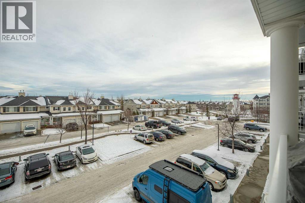 Single Family House for Sale in   Country Village Manor NE Country Hills Village Calgary 