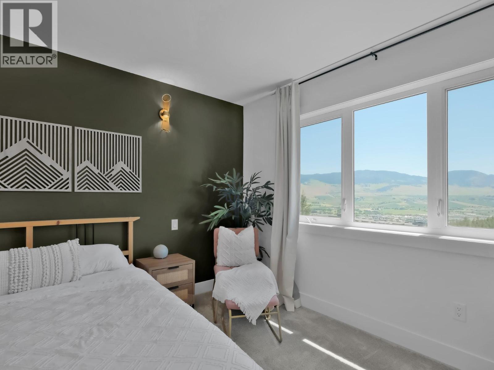  767 Acadia Street, Kelowna