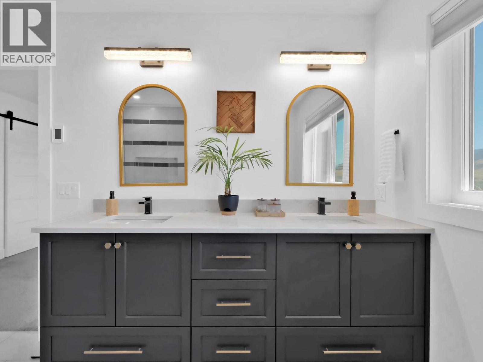  767 Acadia Street, Kelowna