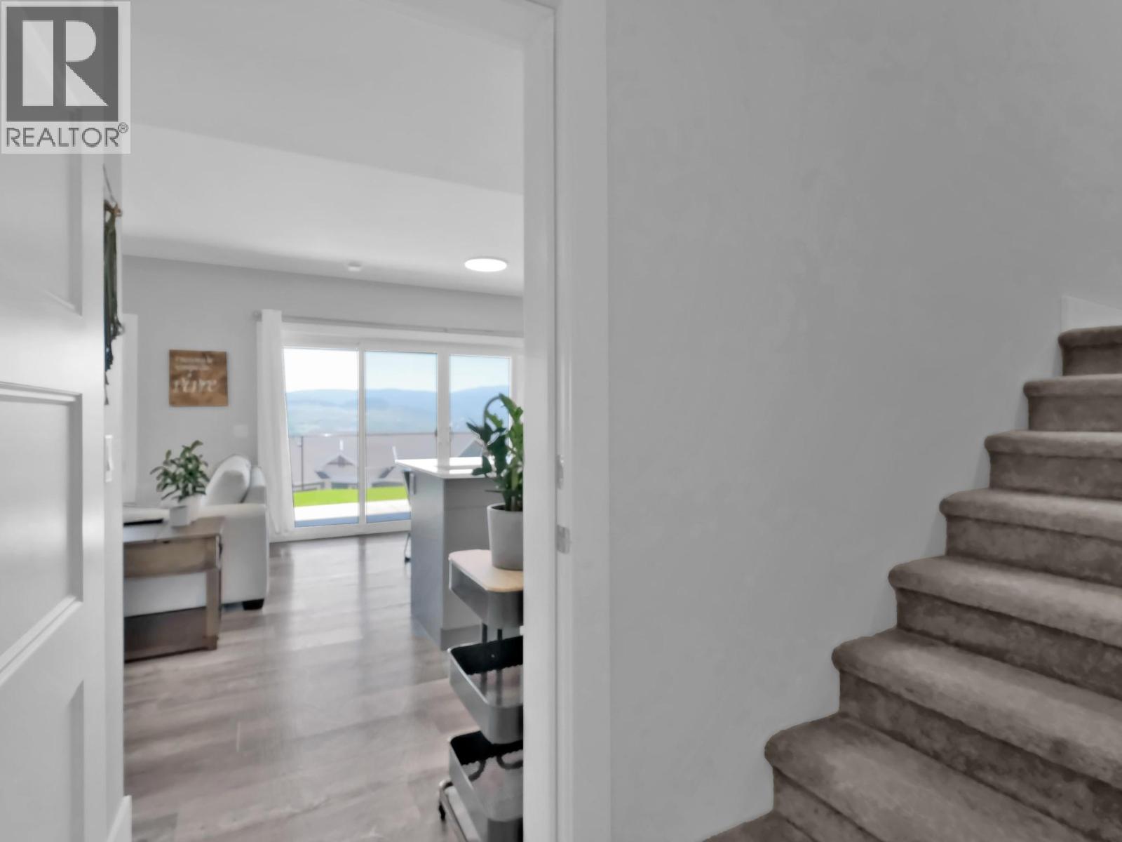  767 Acadia Street, Kelowna