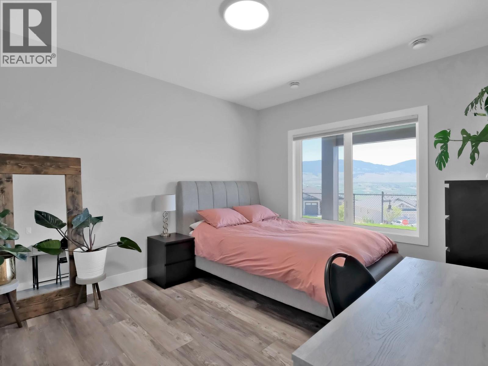  767 Acadia Street, Kelowna