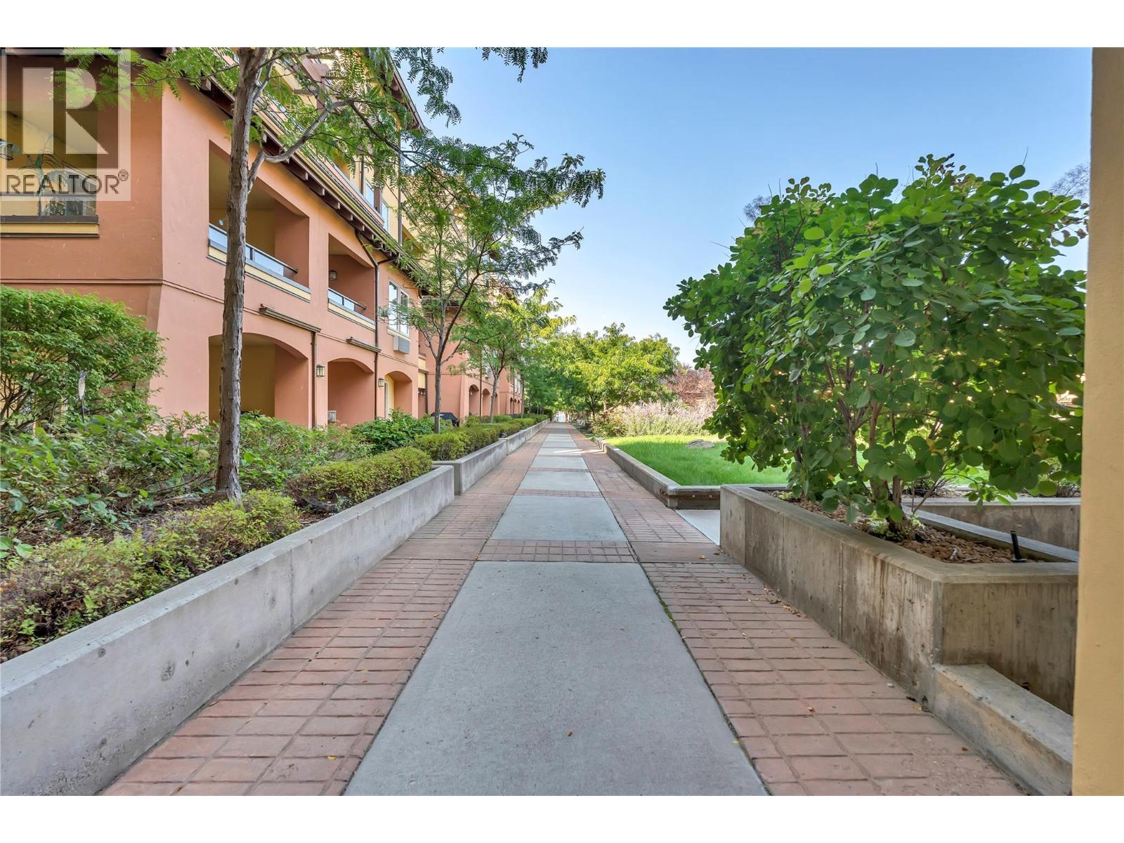 7600 Cottonwood Drive Unit# 304, Osoyoos