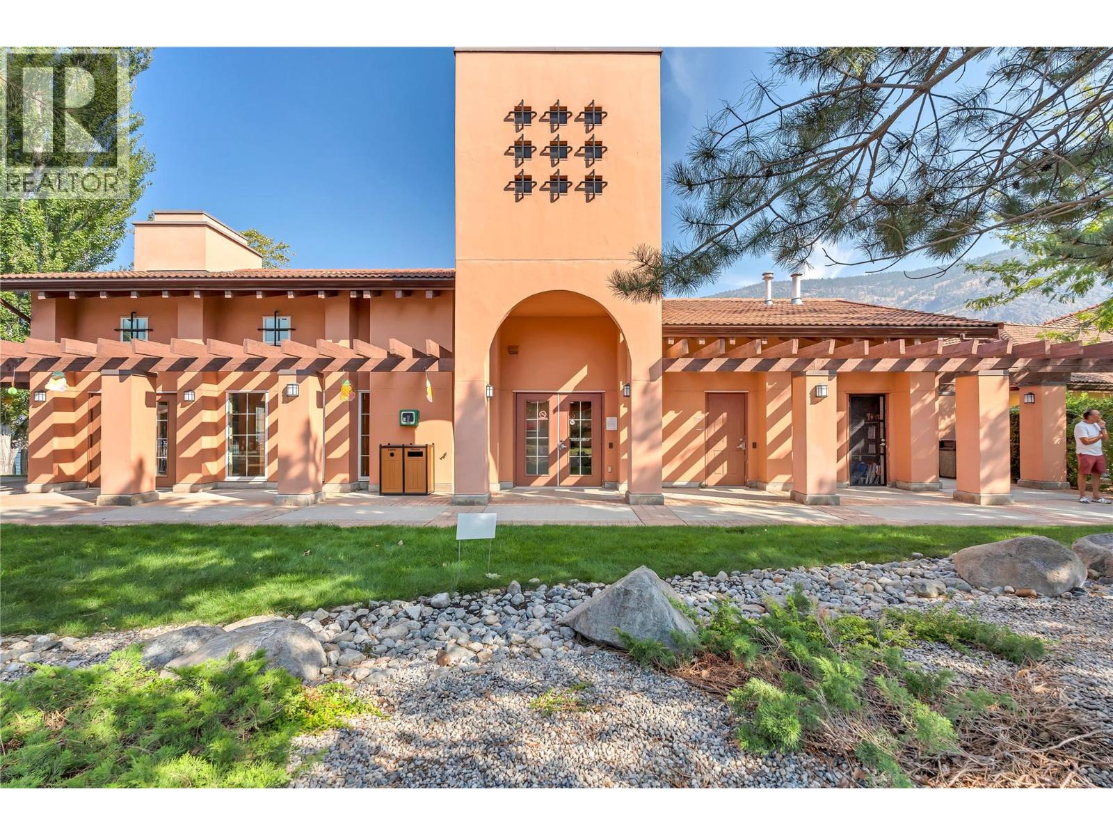 7600 Cottonwood Drive Unit# 304, Osoyoos