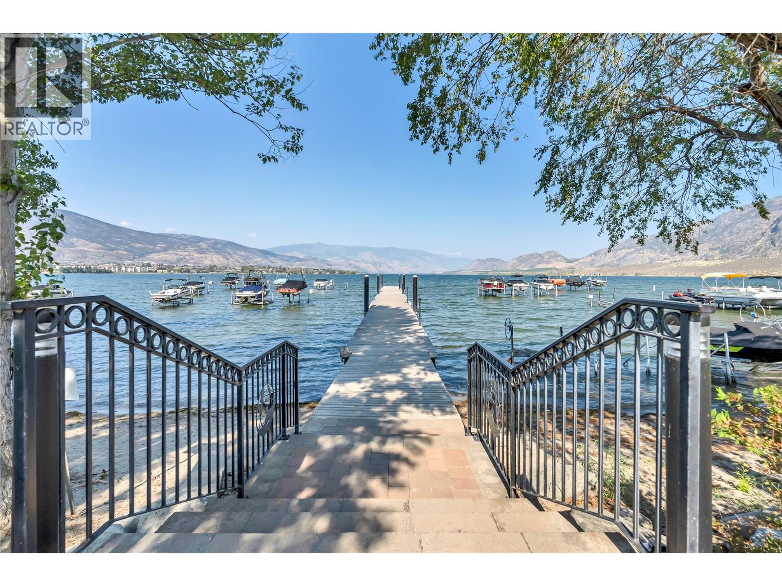 7600 Cottonwood Drive Unit# 304, Osoyoos