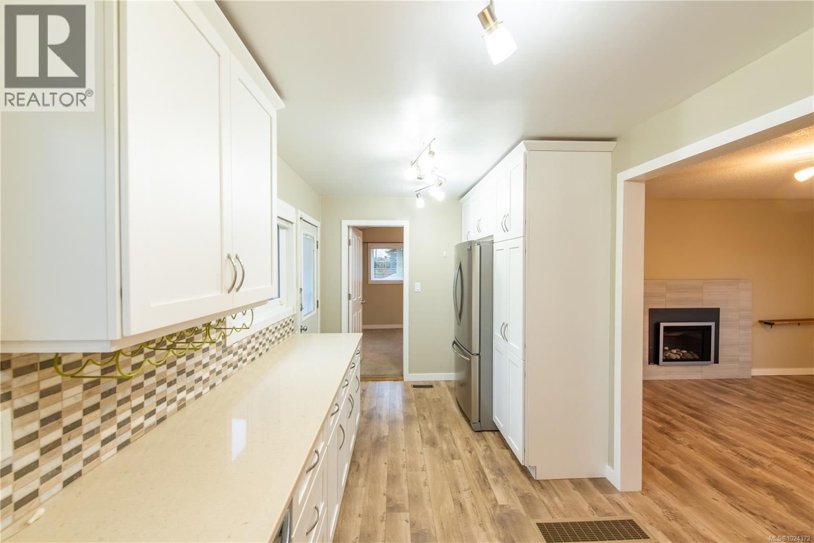  532 BOWLSBY Place, Victoria