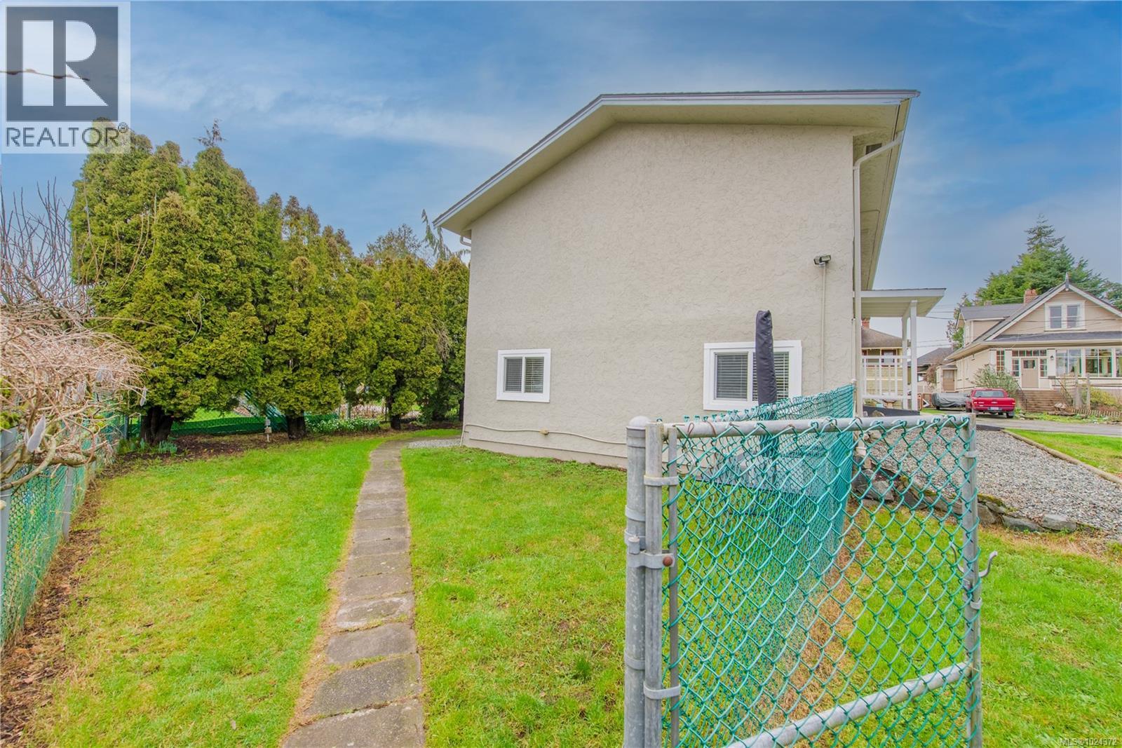  532 BOWLSBY Place, Victoria