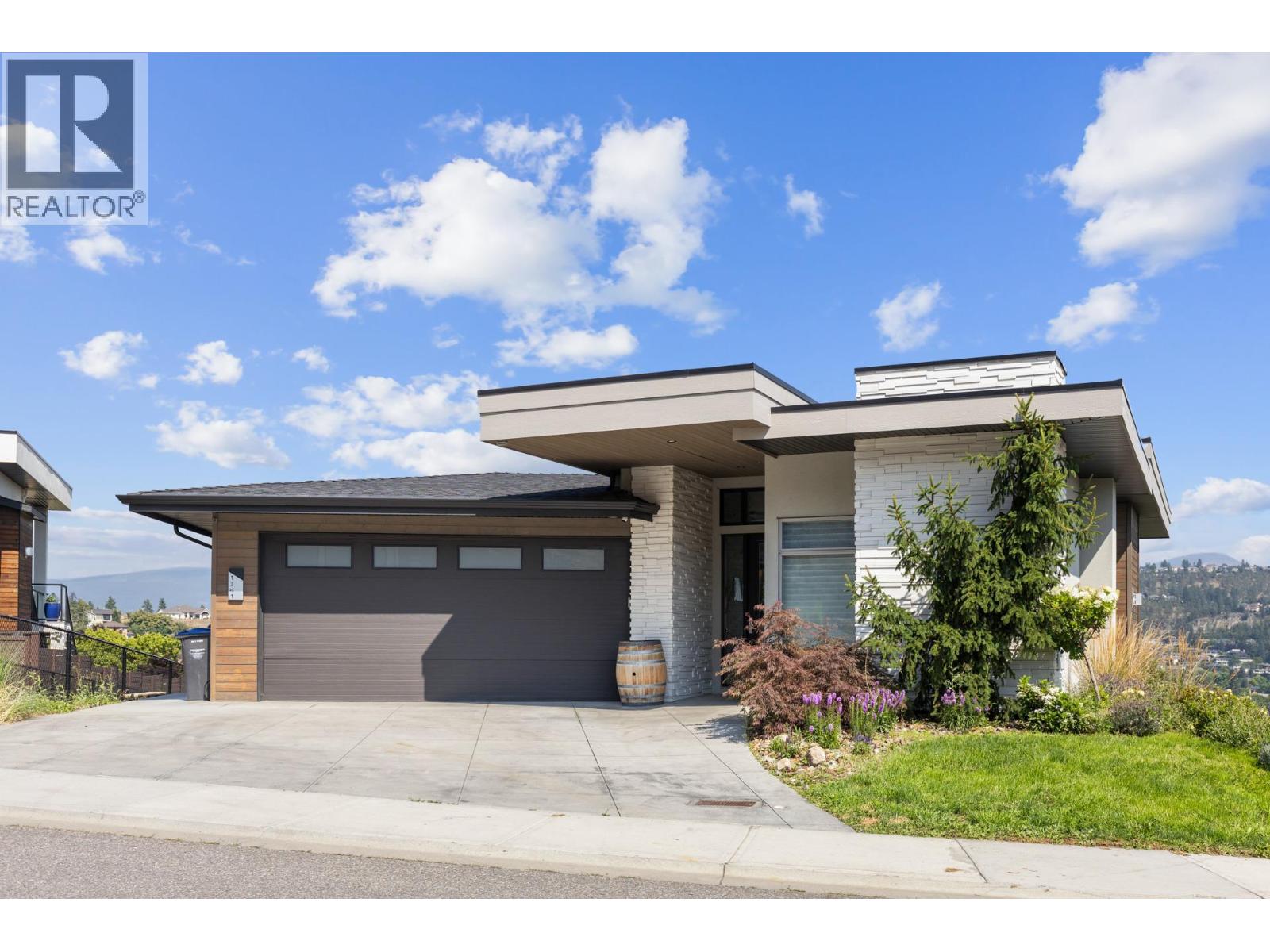  1341 Sladen Crescent, Kelowna