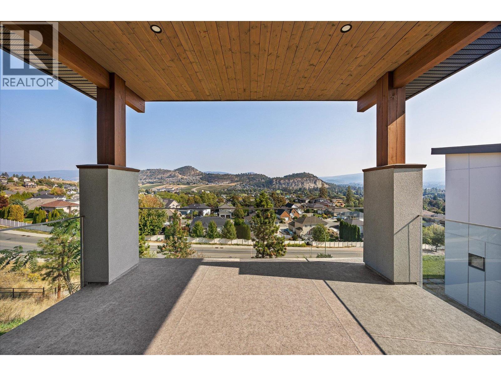  1341 Sladen Crescent, Kelowna