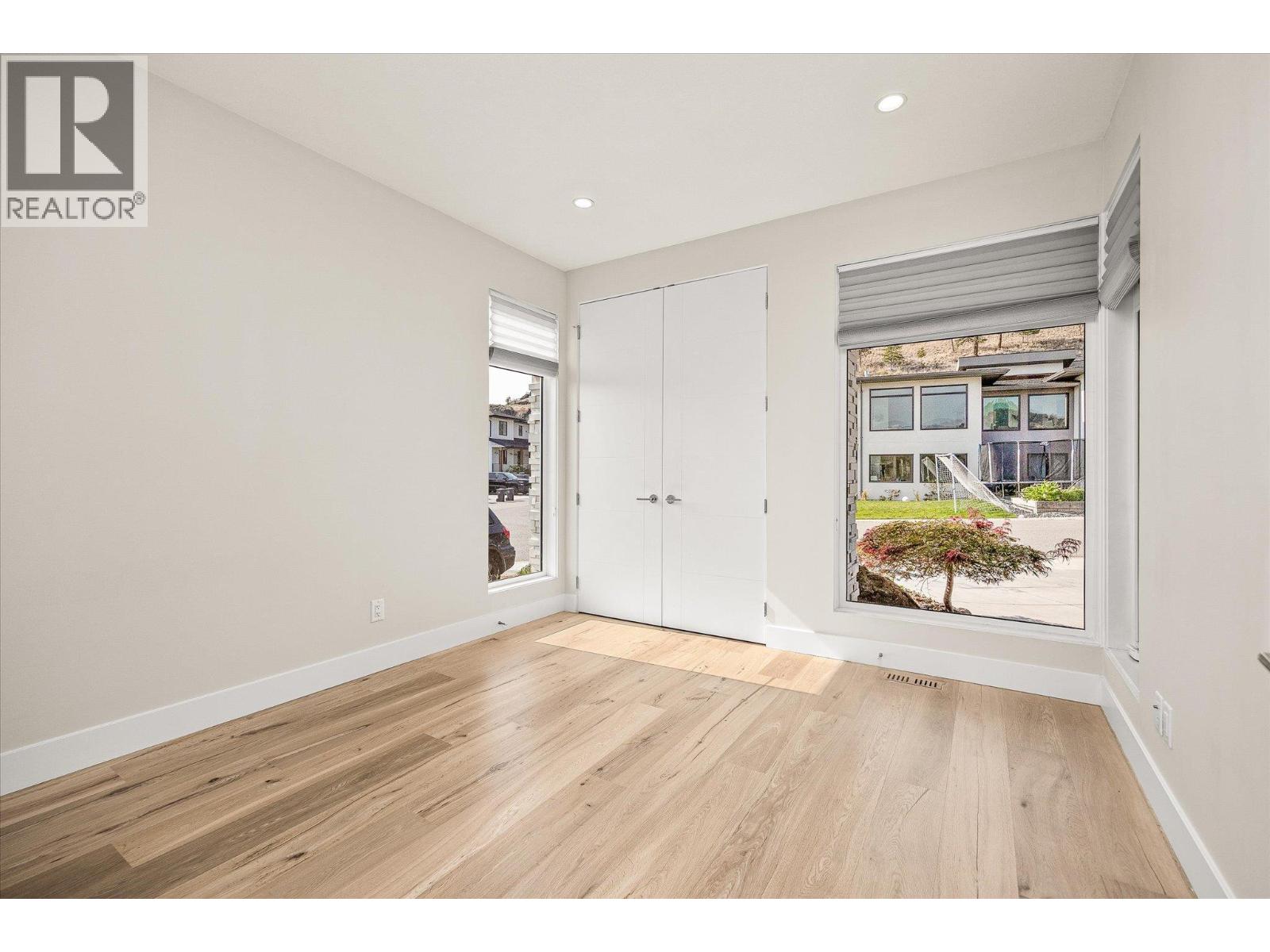  1341 Sladen Crescent, Kelowna