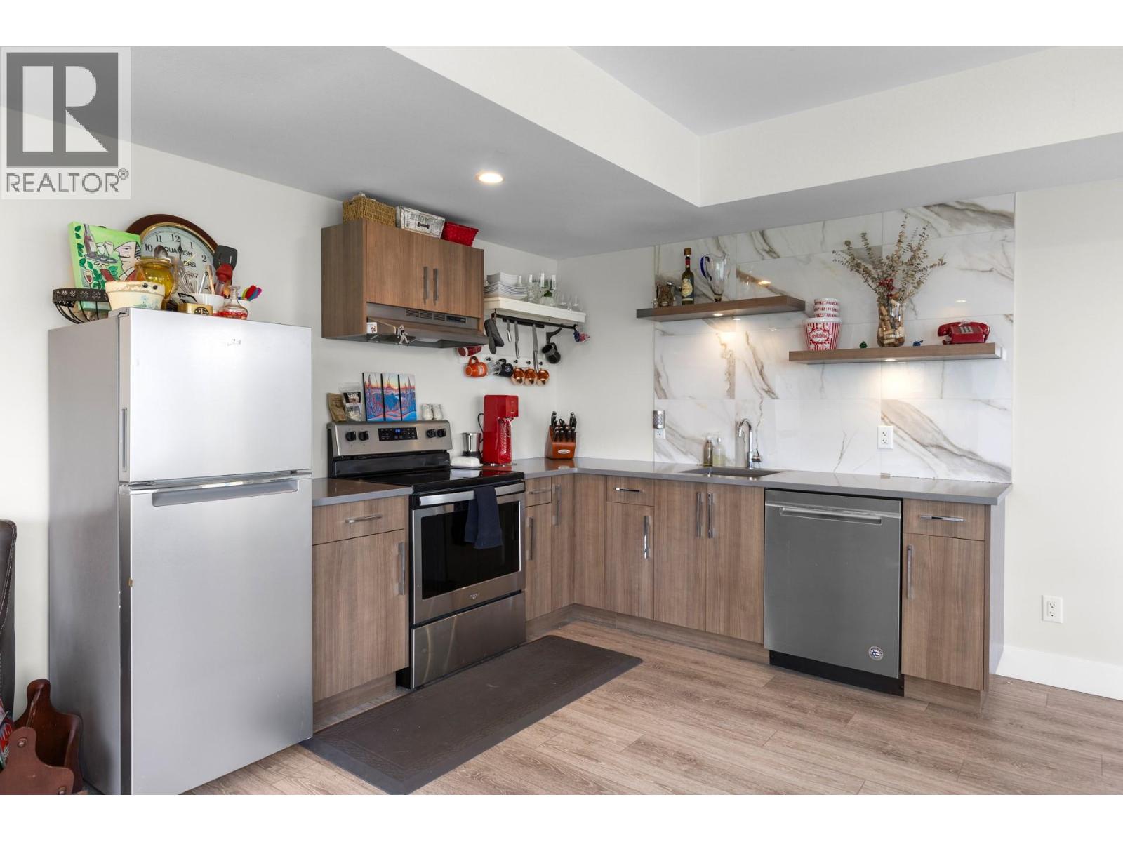  1341 Sladen Crescent, Kelowna