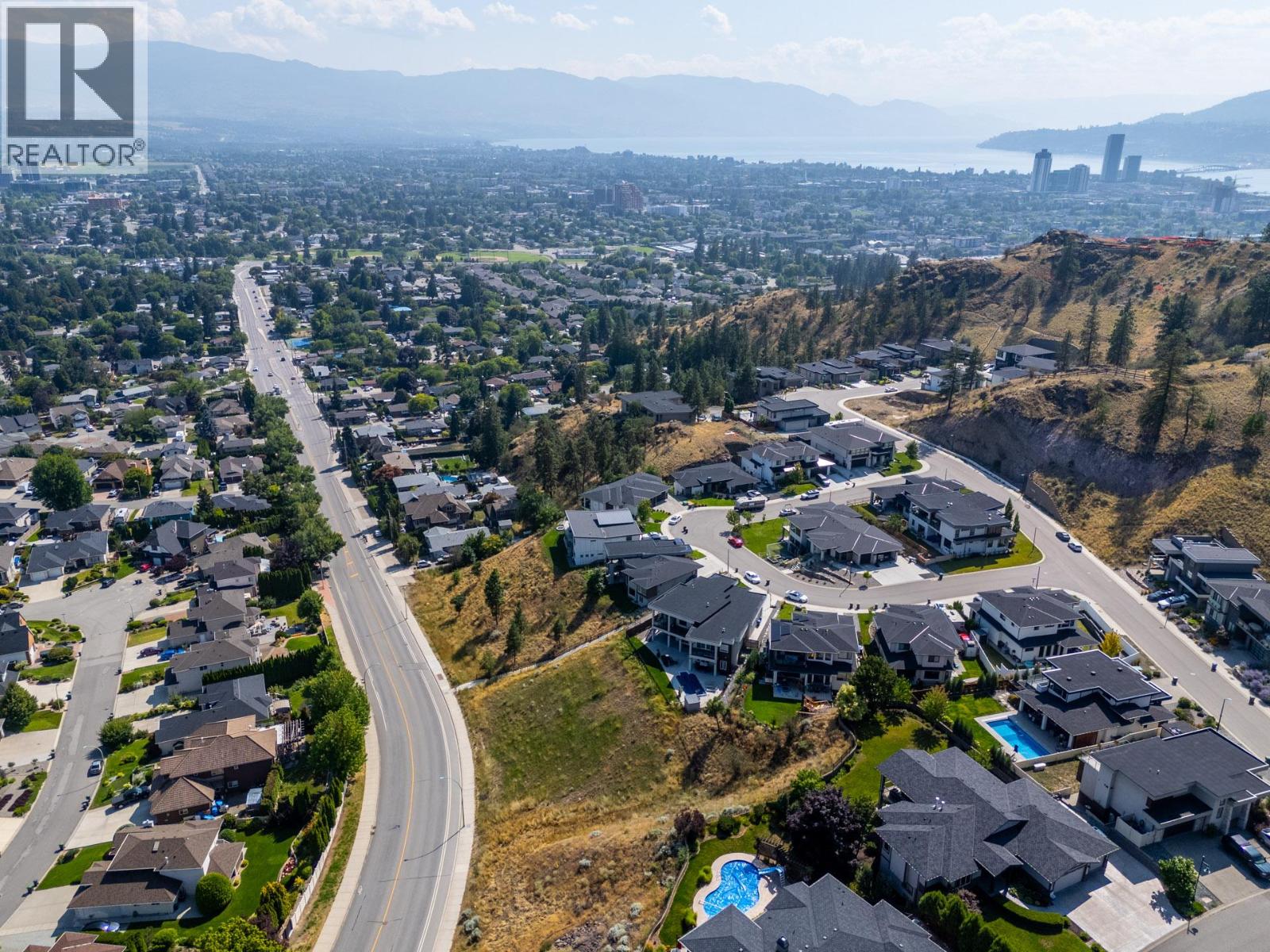  1341 Sladen Crescent, Kelowna