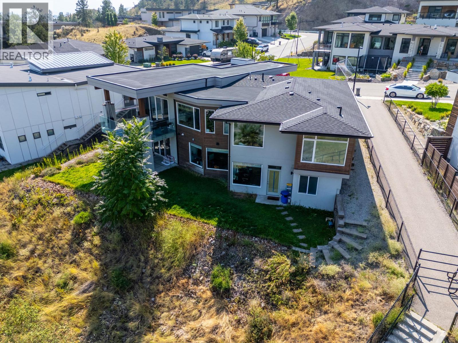  1341 Sladen Crescent, Kelowna