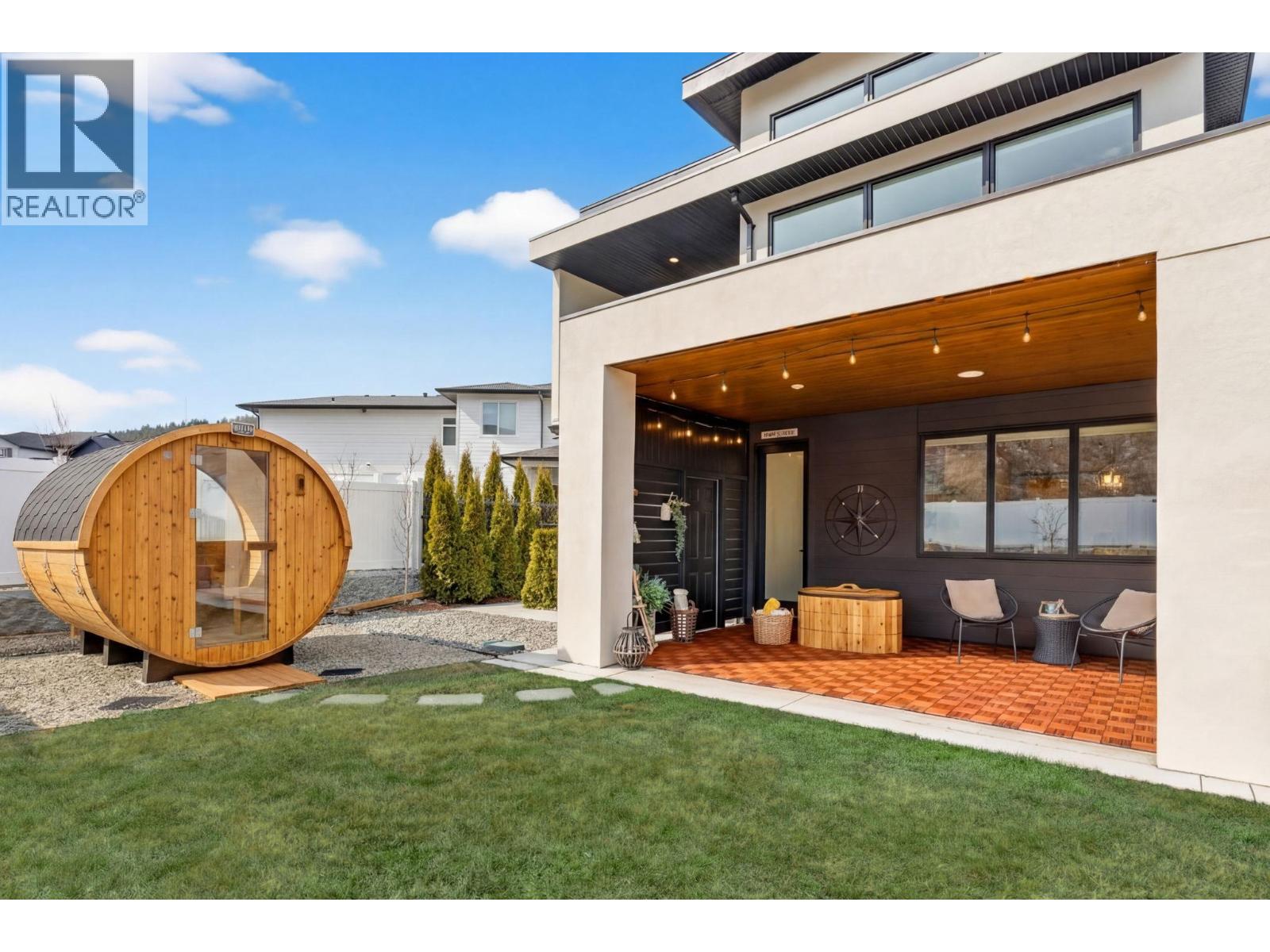  2759 Canyon Crest Drive, West Kelowna