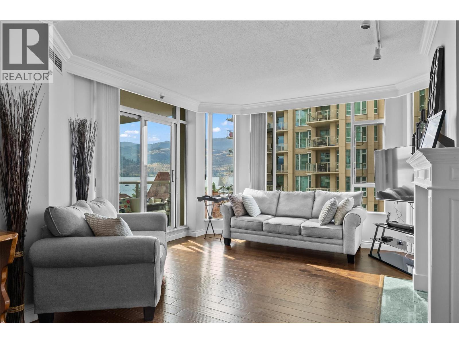 706 1152 Sunset Drive, Kelowna