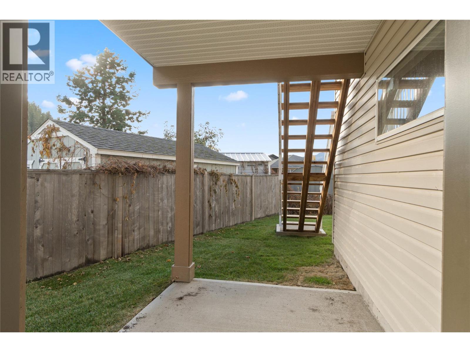 300 BROOKE Drive, Chase