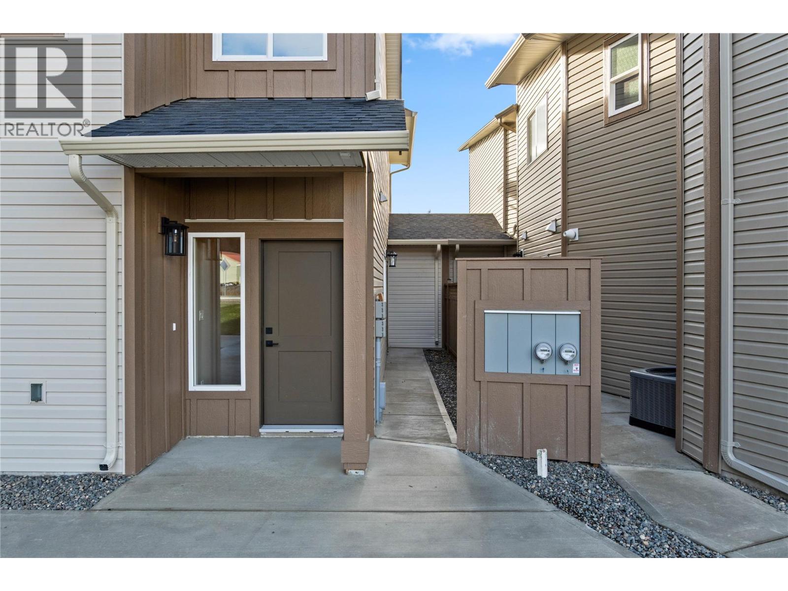 300 BROOKE Drive - 31