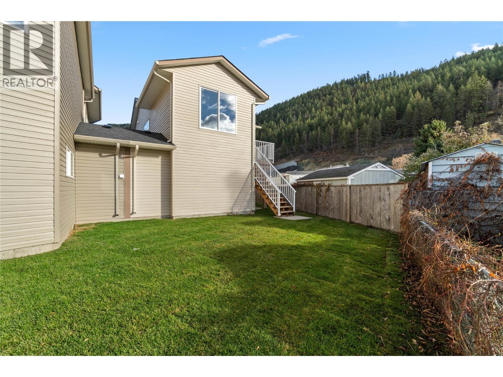 300 BROOKE Drive, Chase