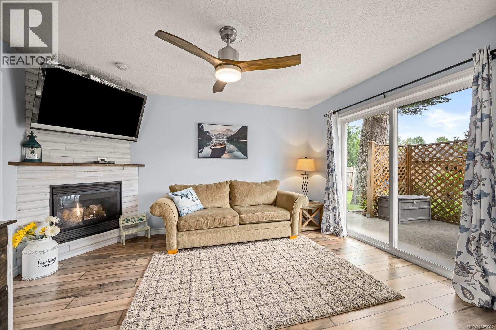 3879 Wavecrest Rd, Campbell River