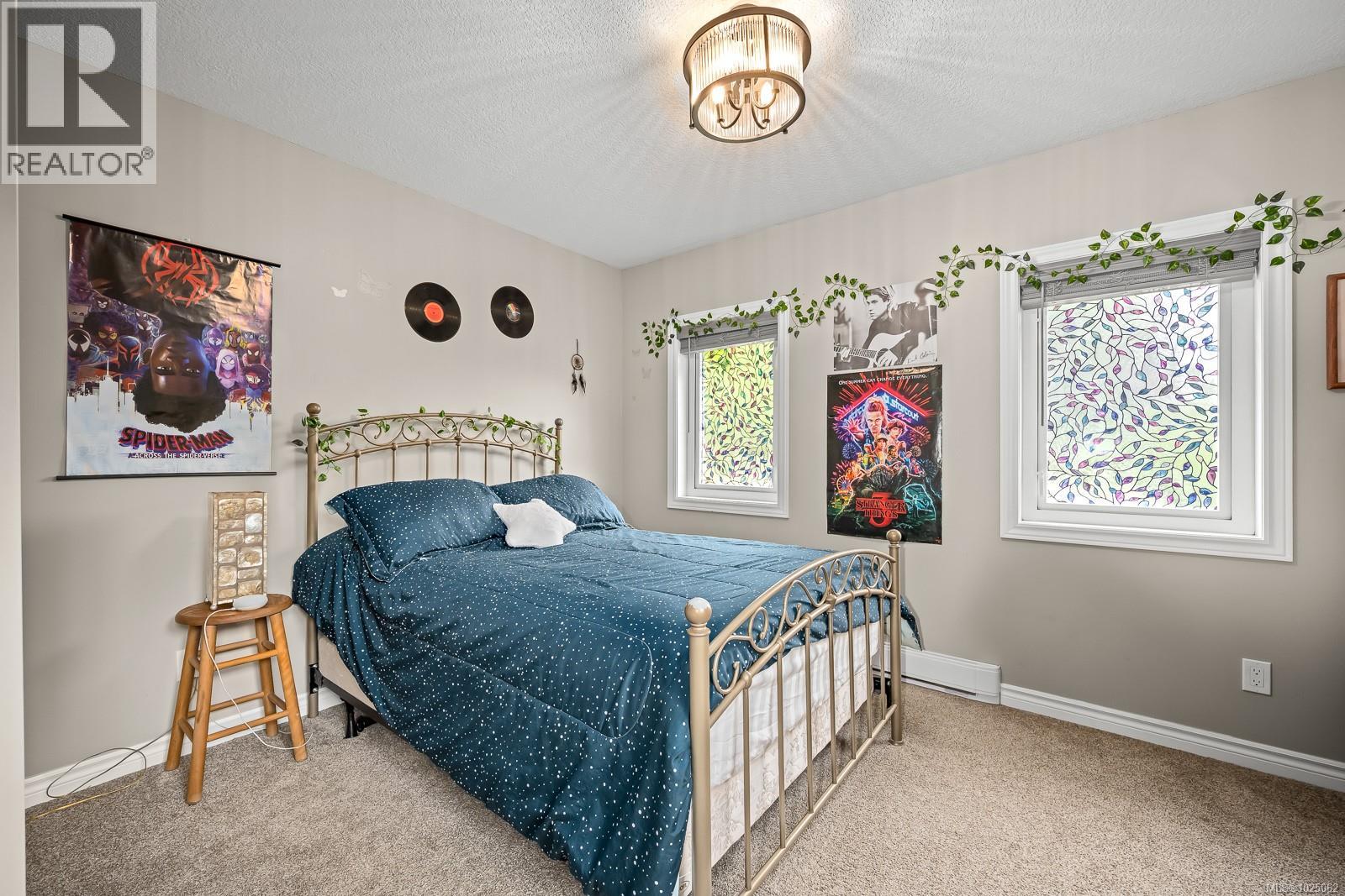 3879 Wavecrest Rd, Campbell River