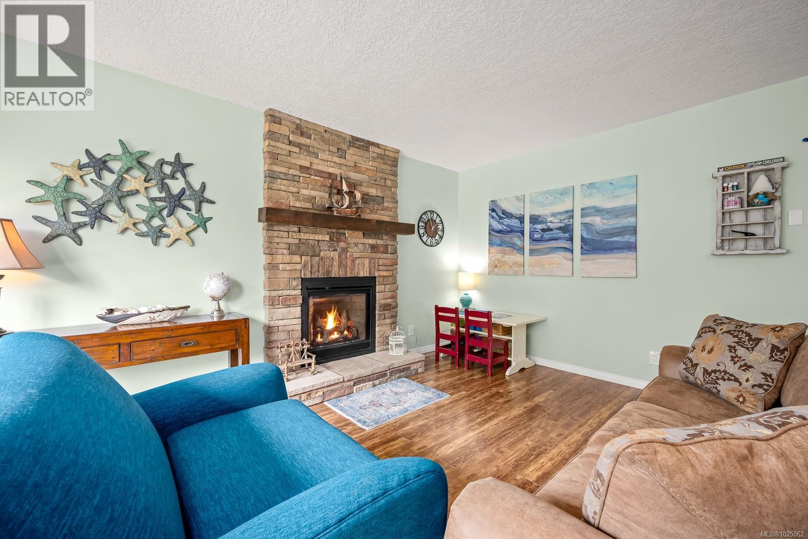 3879 Wavecrest Rd, Campbell River