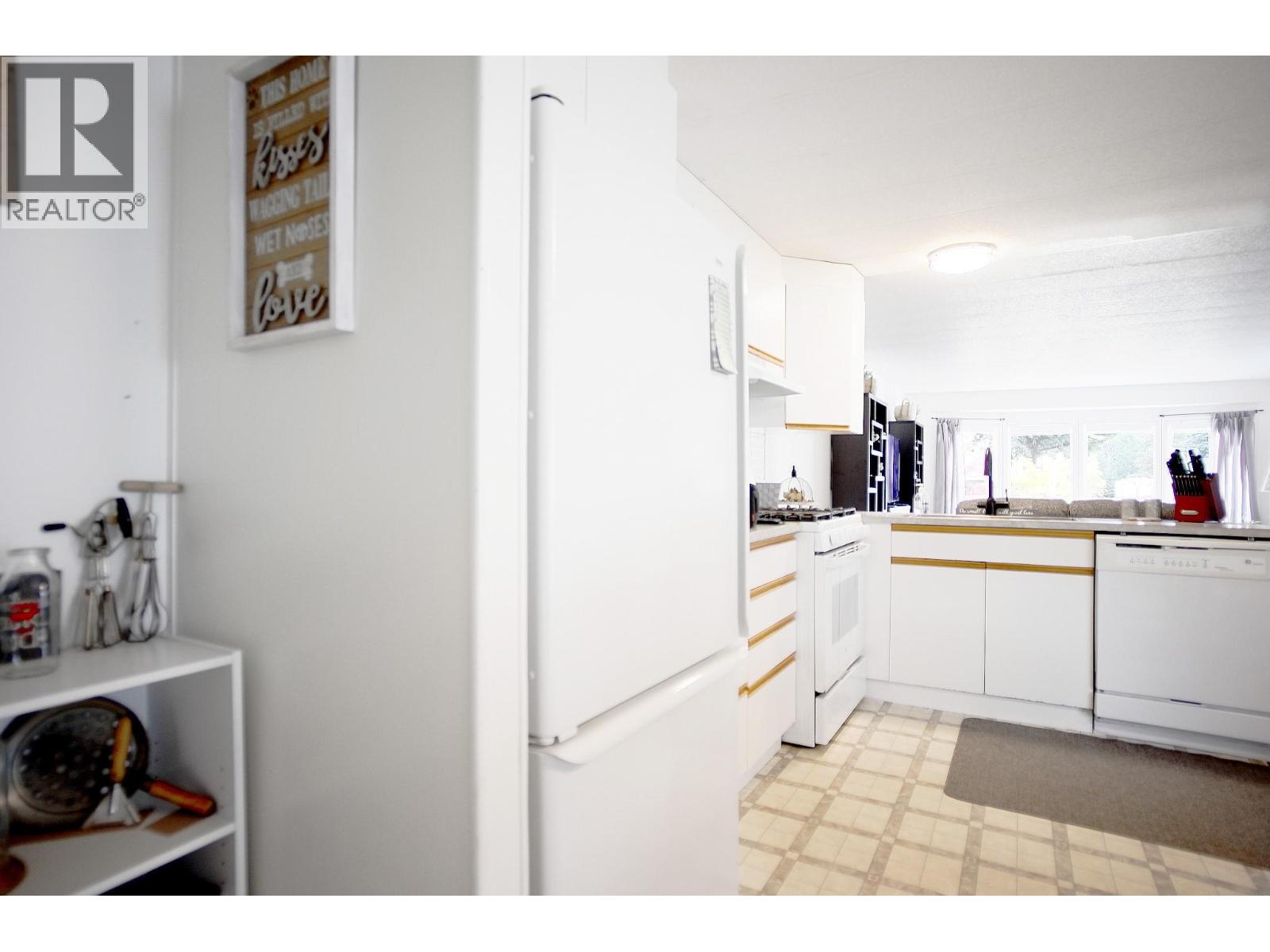 1 1361 30 Street Southeast, Salmon Arm